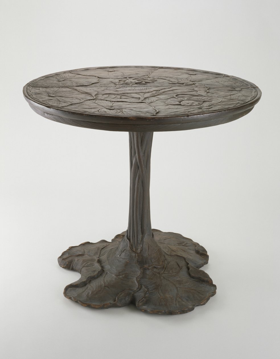 Lotus Table, 1905 körül (Jin-di-Sugi kész ciprusfa) alkotó: John Scott Bradstreet