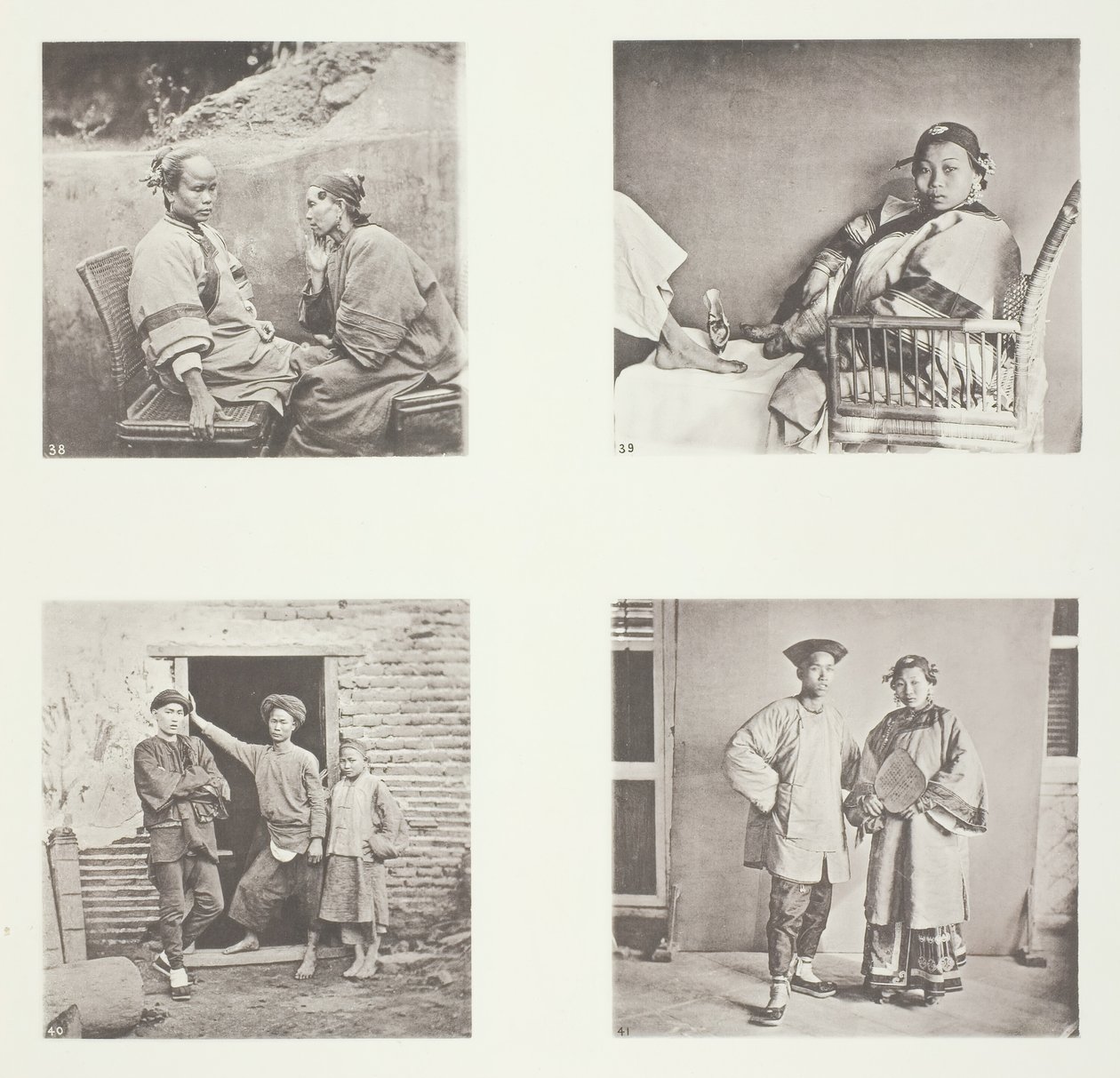 Amoy Women, The Small Foot of a Chinese Lady, Amoy Férfiak, Férfi és női jelmez, Amoy, 1868 körül. alkotó: John Thomson