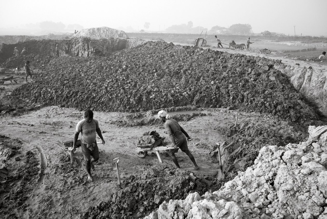 Téglagyárak Kalkuttában, India, 2016 (fotó) alkotó: Jon Nicholson