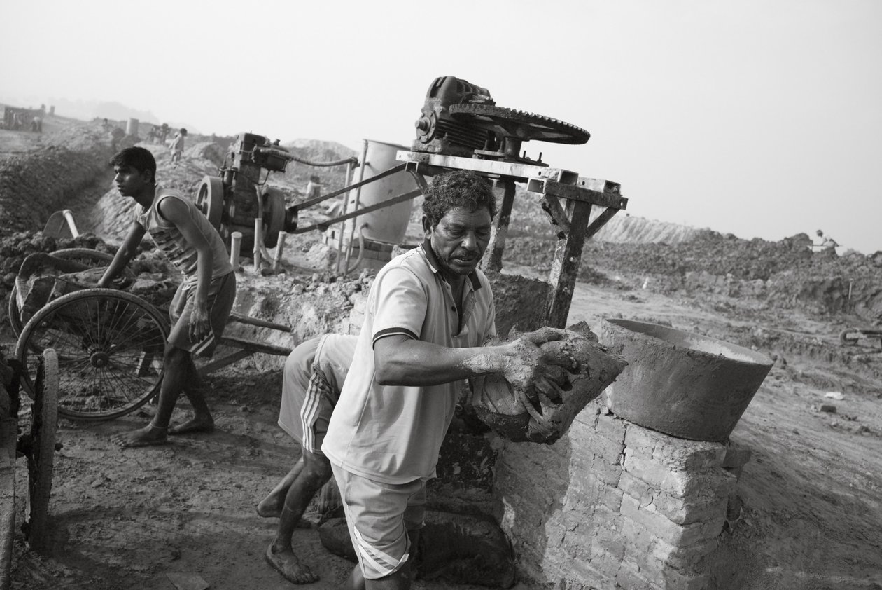 Téglagyárak Kalkuttában, India, 2016 (fotó) alkotó: Jon Nicholson