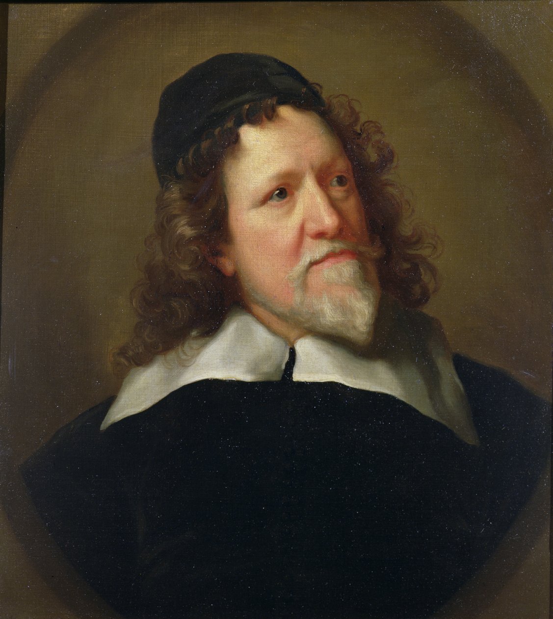 Fekete tunikát és sapkát viselő Inigo Jones portréja alkotó: Jonathan Richardson