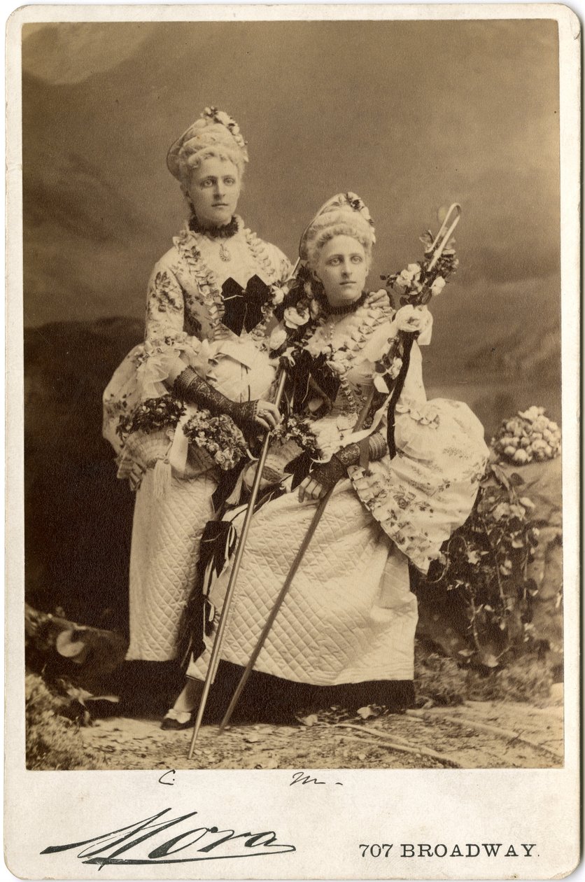 Rives Twins (szépia nyomtatással) alkotó: José Maria Mora