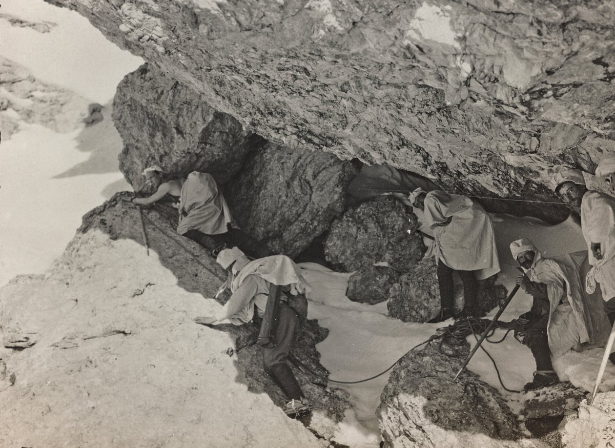 Album "Az én világháborúm - emlékek a délnyugati frontról Karintiában, Olaszországban, Trentino-Alto Adige" 1915.03.31.-1918.12.11. - Josef Zohles Bécs ": katonai bunker a hegyen alkotó: Josef Zohles