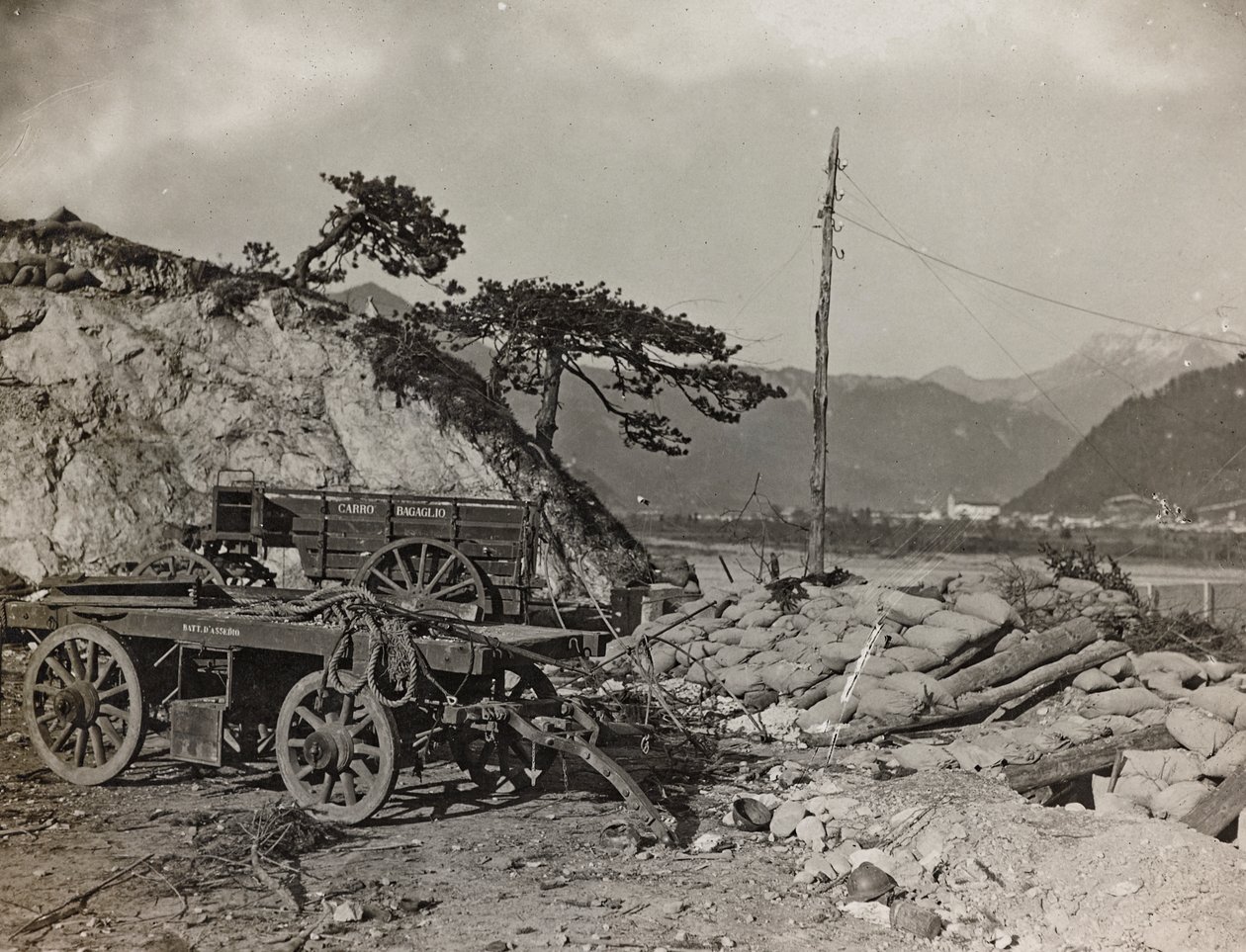 Album "Az én világháborúm - emlékek a délnyugati frontról Karintiában, Olaszországban, Trentino-Alto Adige" 1915.03.31.-1918.12.11. - Josef Zohles Bécs ": katonai harckocsi a Taglián alkotó: Josef Zohles