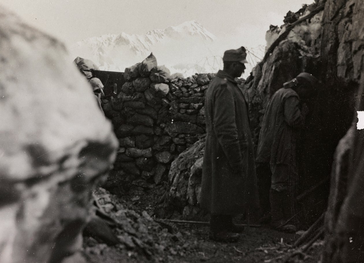 Album "Az én világháborúm – emlékek a délnyugati frontról Karintiában, Olaszországban, Trentino-Alto Adige" 1915.03.31.-1918.12.11. - Josef Zohles Bécs ": katonák a lövészárokban (b. alkotó: Josef Zohles