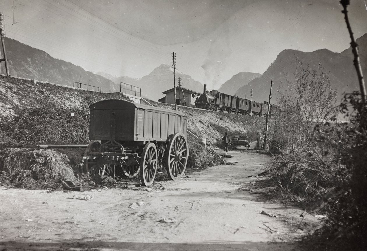 Album "Az én világháborúm – emlékek a délnyugati frontról Karintiában, Olaszországban, Trentino-Alto Adige" 1915.03.31-1918.12.11 - Josef Zohles Wien ": vasúti Tolmezzo (f/w fotó alkotó: Josef Zohles