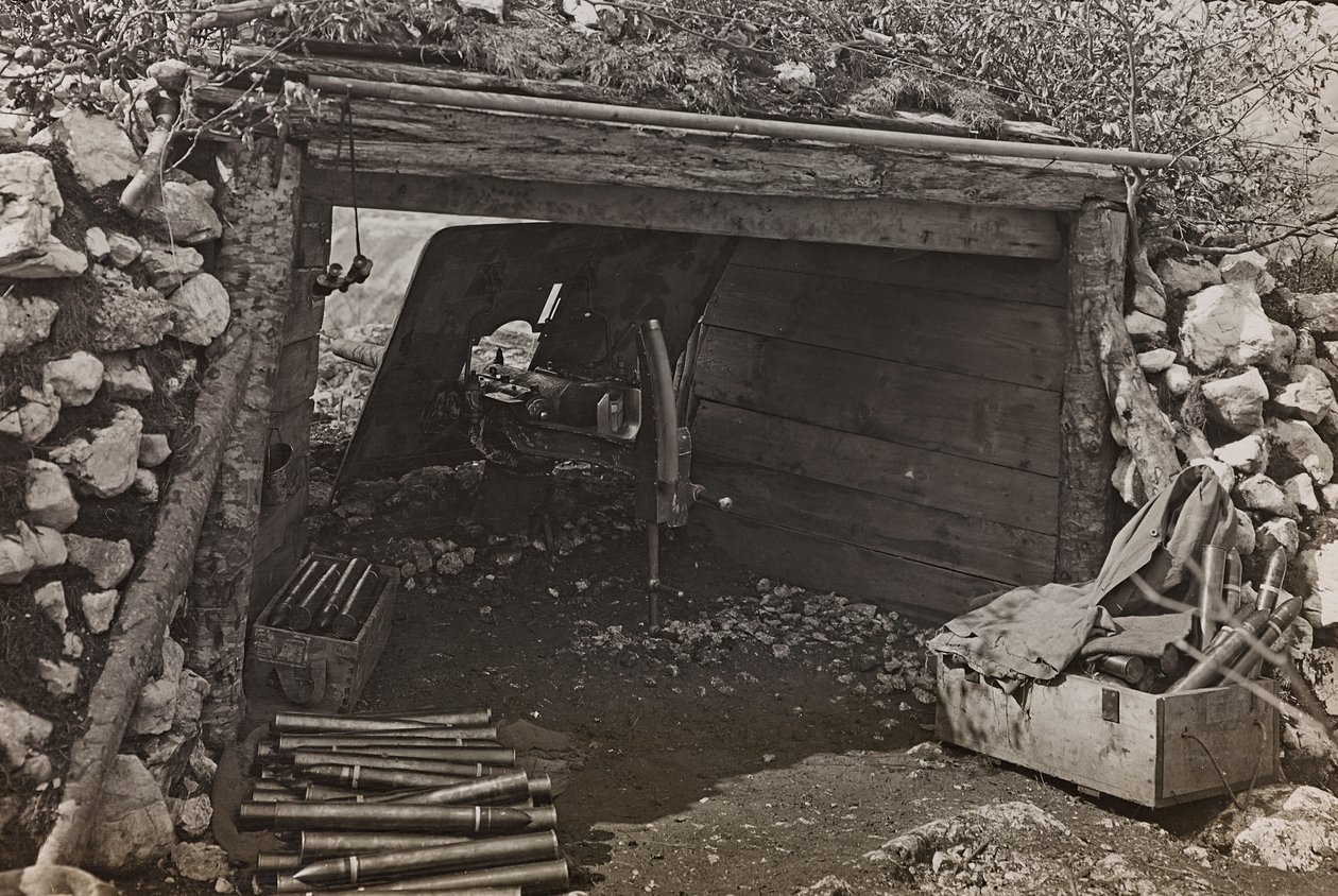 Album "Az én világháborúm – emlékek a délnyugati frontról Karintiában, Olaszországban, Trentino-Alto Adige" 1915.03.31-1918.12.11 - Josef Zohles Bécs ": katonai raktár (f/w fotó) alkotó: Josef Zohles