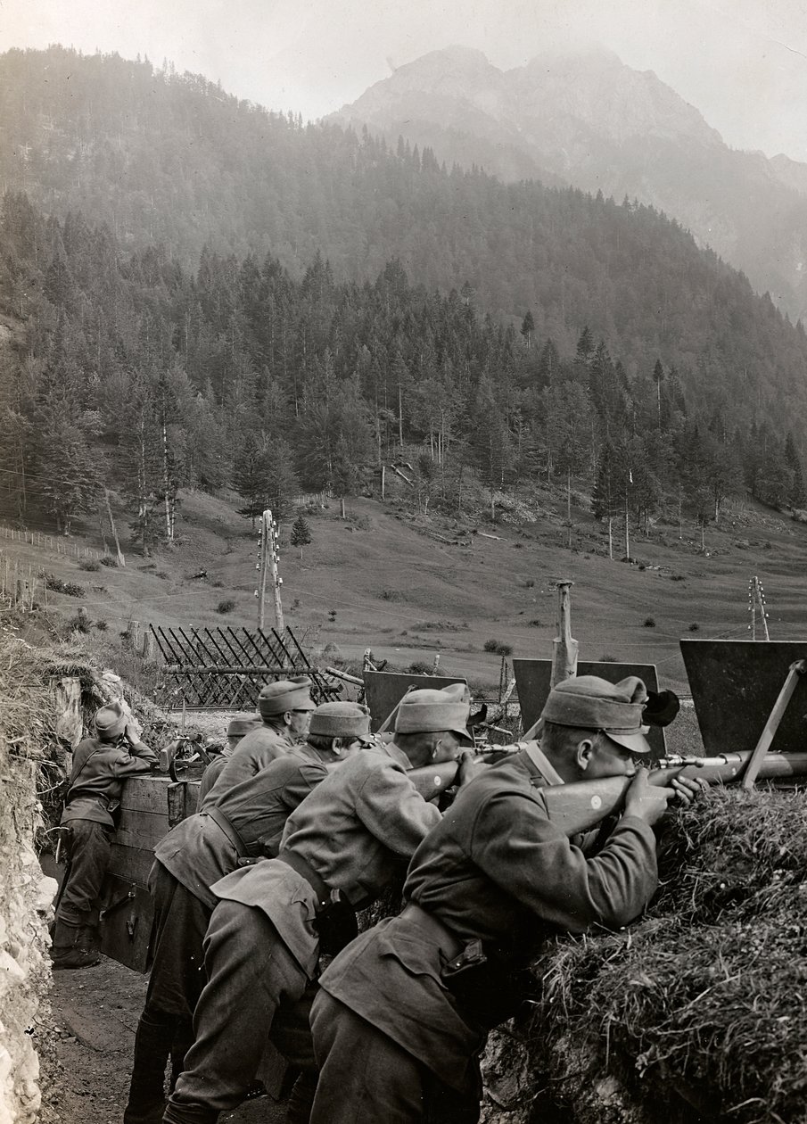 Album "Az én világháborúm – emlékek a délnyugati frontról Karintiában, Olaszországban, Trentino-Alto Adige" 1915.03.31.-1918.12.11. - Josef Zohles Bécs ": katonák a lövészárokban (b. alkotó: Josef Zohles
