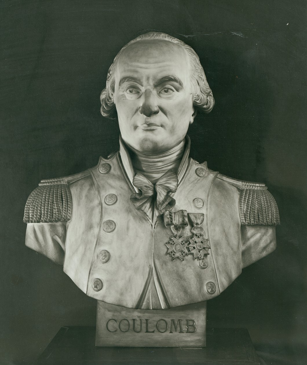 Charles de Coulomb mellszobra (1736-1806) alkotó: Joseph Marius Ramus