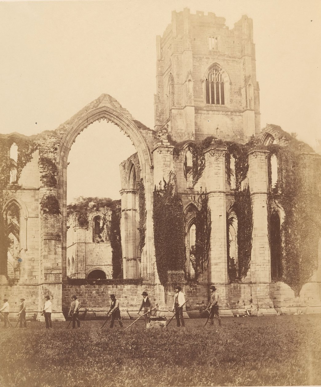 Fountains Abbey. Keleti ablak és torony, 1850-es évek. alkotó: Joseph Cundall