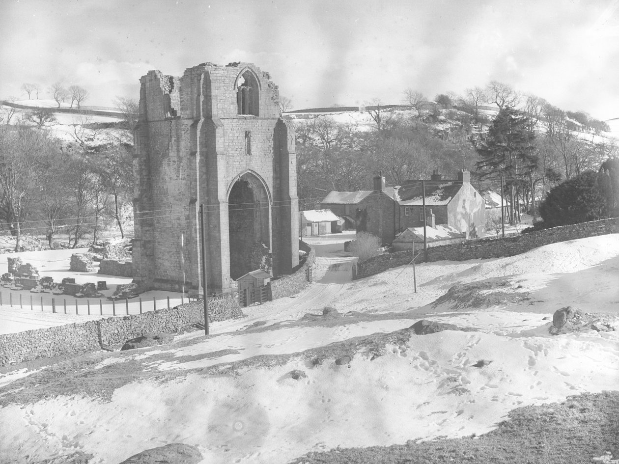 Kilátás a Shap apátság maradványaira télen alkotó: Joseph Hardman