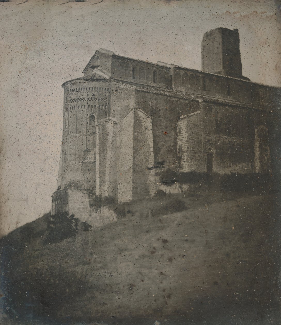 43. Toscanella Eglise de S. Pietro, apside, 1842. alkotó: Joseph Philibert Girault De Prangey