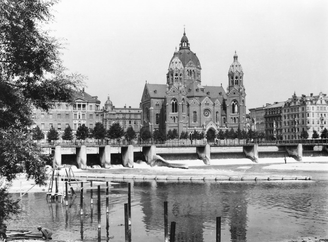 Az Isar folyó Münchenben, 1910 körül alkotó: Jousset