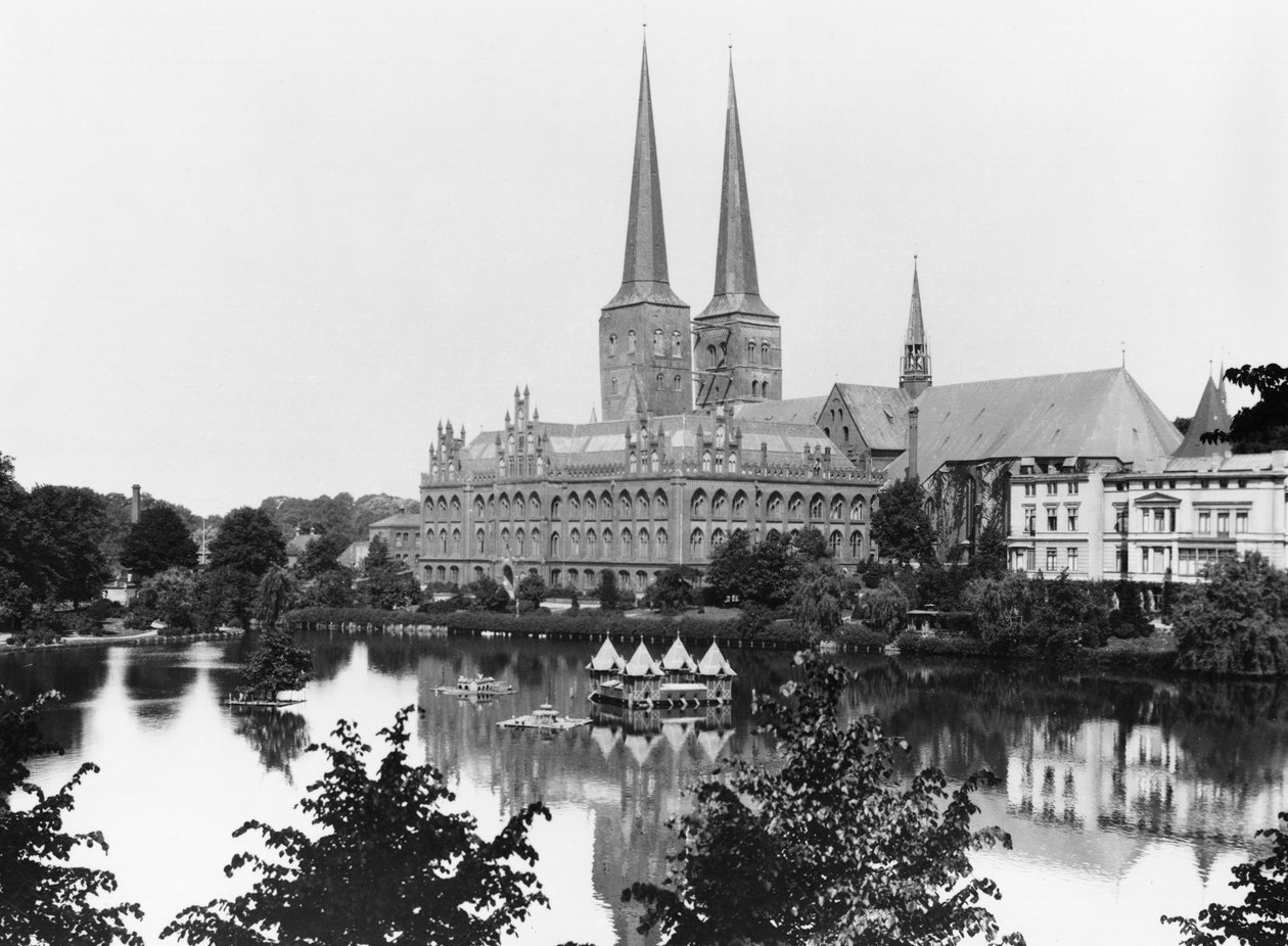 Kilátás a múzeumra, háttérben a Marienkirche-vel, Lübeck, 1910 körül alkotó: Jousset