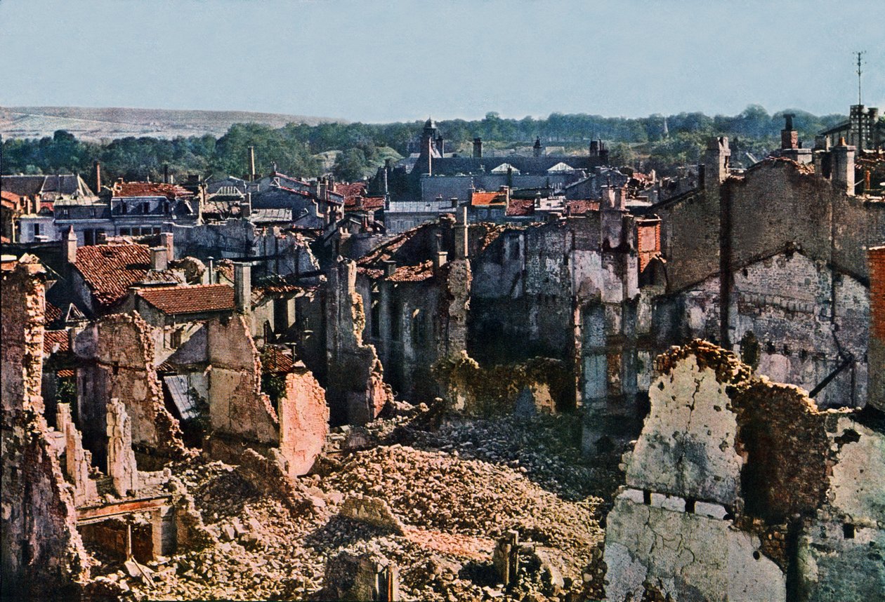 Verdun képe 8 hónapnyi bombázás után, 1916. szeptember (autokróm) alkotó: Jules Gervais Courtellemont