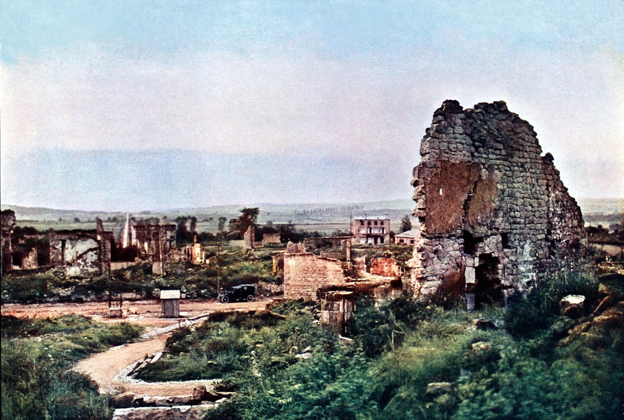 Clermont-en-Argonne romjai, Verduntól nyugatra, 1916. szeptember (autokróm) alkotó: Jules Gervais Courtellemont