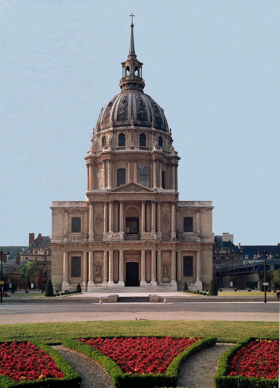 A Hotel des Invalides kupolának déli képe, amelyet Jules Hardouin Mansart (1646-1708) valósított meg a liberális Bruand projektje alapján. 1679-1708 Párizs – A Hotel des Invalides kupolája, amelyet 1679-1708-ban Hardouin Jules Mansart (1646-1708) épített.  alkotó: Jules Hardouin Mansart