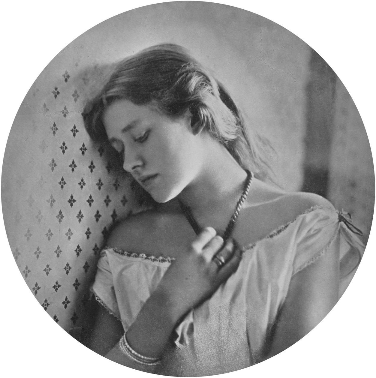 Ellen Terry tizenhat évesen alkotó: Julia Margaret Cameron