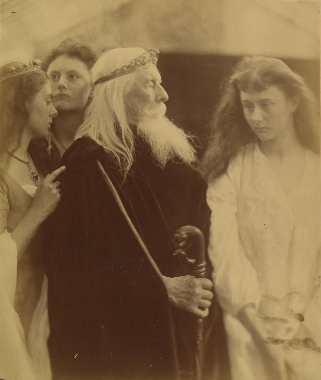 Lear király átadja királyságát három lányának, 1872. alkotó: Julia Margaret Cameron