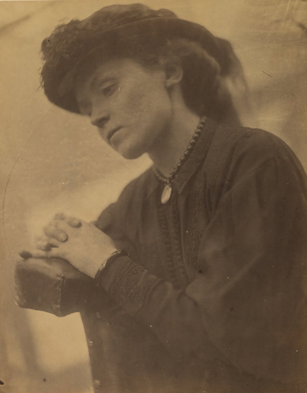 Minnie Thackeray, 1865. alkotó: Julia Margaret Cameron