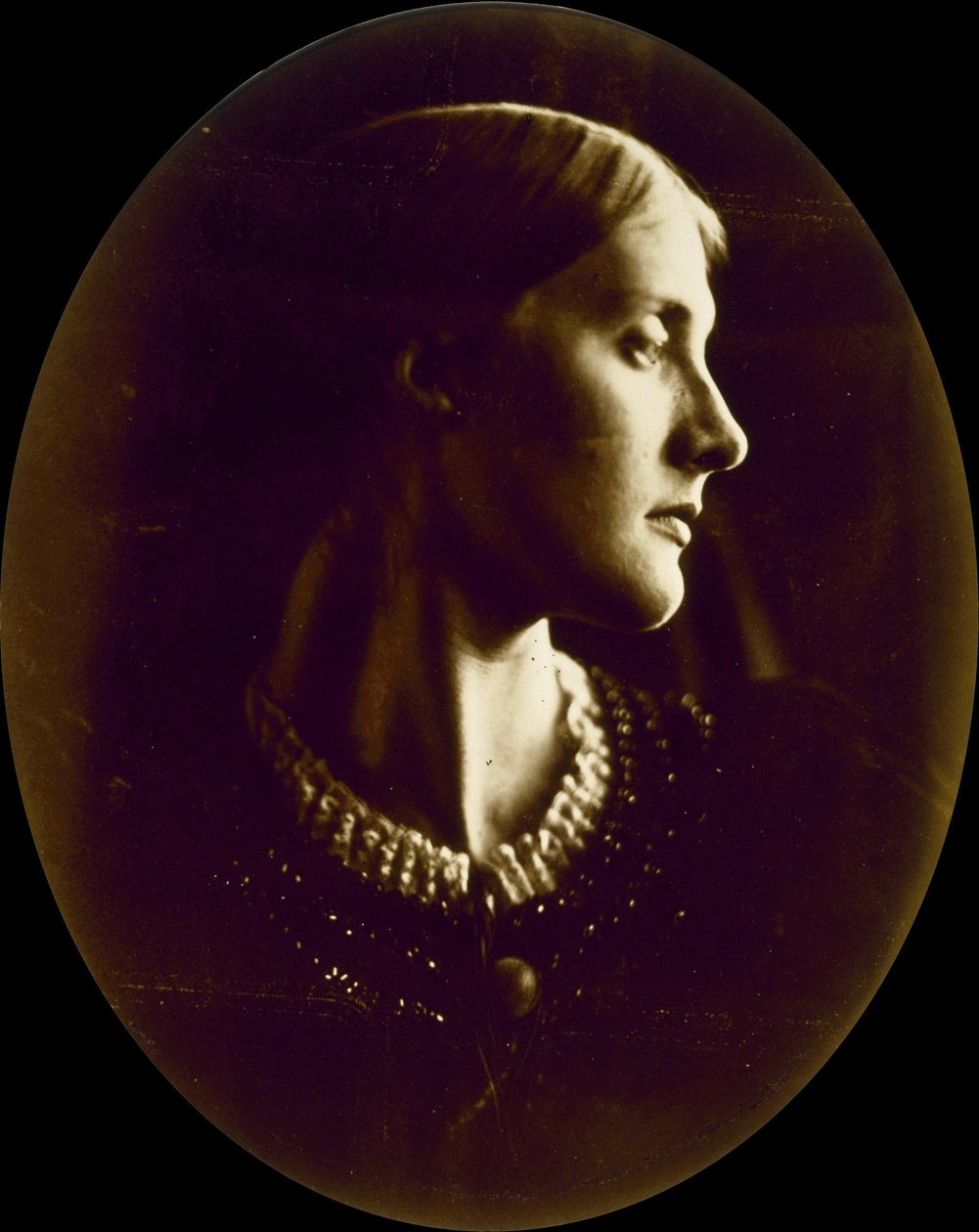 Herbert Duckworthné (1846-1895), született Julia Prinsep Jackson, később Julia Stephen asszony, Virginia Woolf anyja alkotó: Julia Margaret Cameron