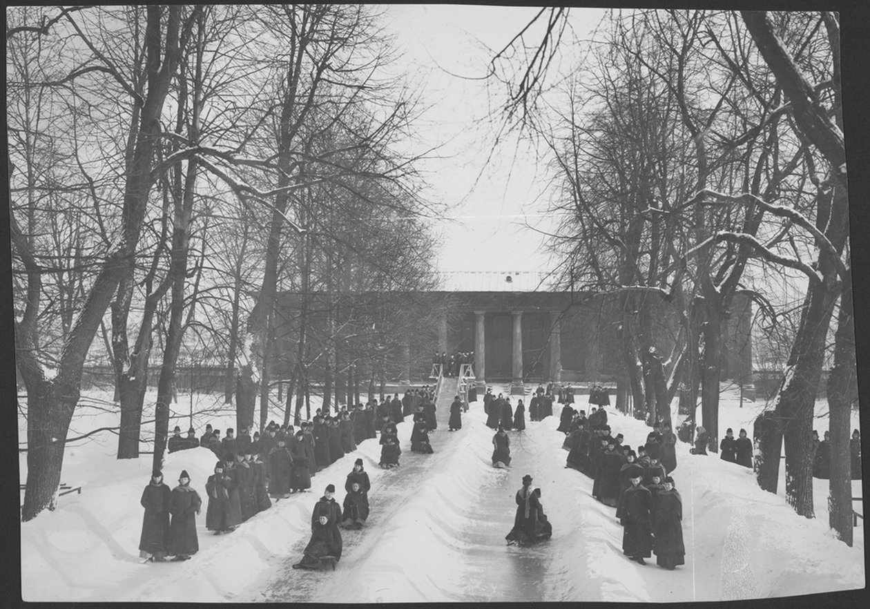 Szánkózás, 1916 előtt alkotó: Karl Karlovich Bulla
