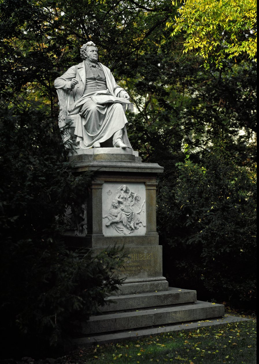 Emlékmű az osztrák zeneszerző, Franz Peter Schubert (1797-1828) előtt tisztelegve. Karl Kundmann (1838-1919) szobra 1872. Bécs, Stadtpark, Ausztria alkotó: Karl Kundmann