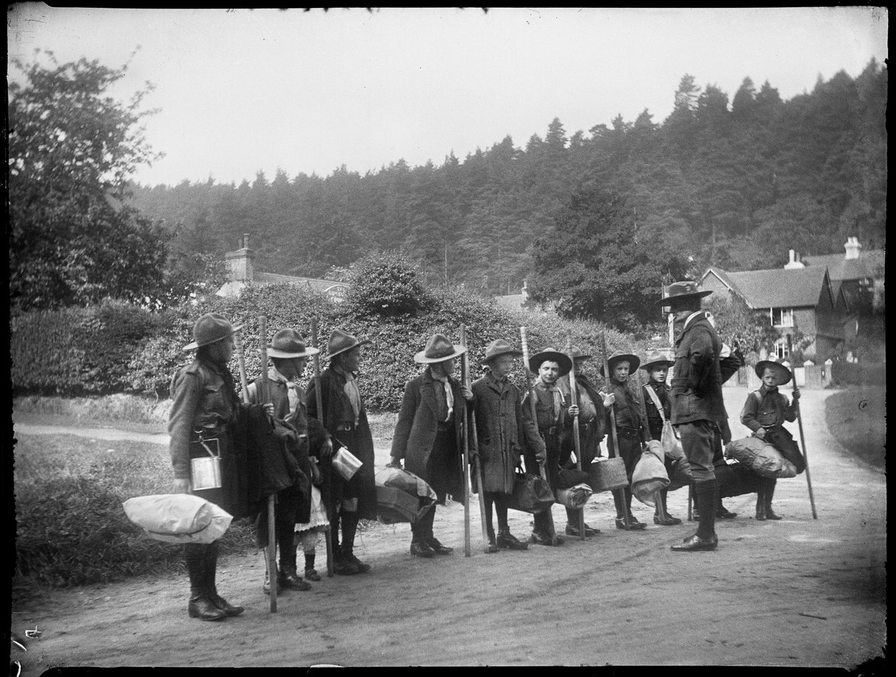 Holmbury St Mary, Shere, Guildford, Surrey, 1912.05.23. (f/w fotó) alkotó: Katherine Jean Macfee
