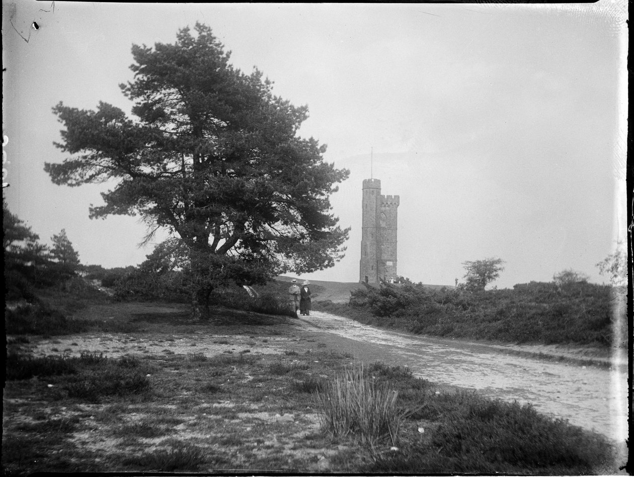 Leith Hill Tower, Leith Hill, Wotton, Mole Valley, Surrey, 1912.05.25. (f/w fotó) alkotó: Katherine Jean Macfee