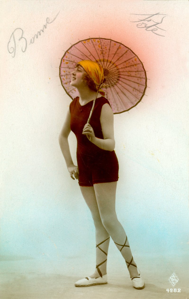 fürdőruhás nő, c. 1900-as évek eleje (képeslap) alkotó: Alec Hunter