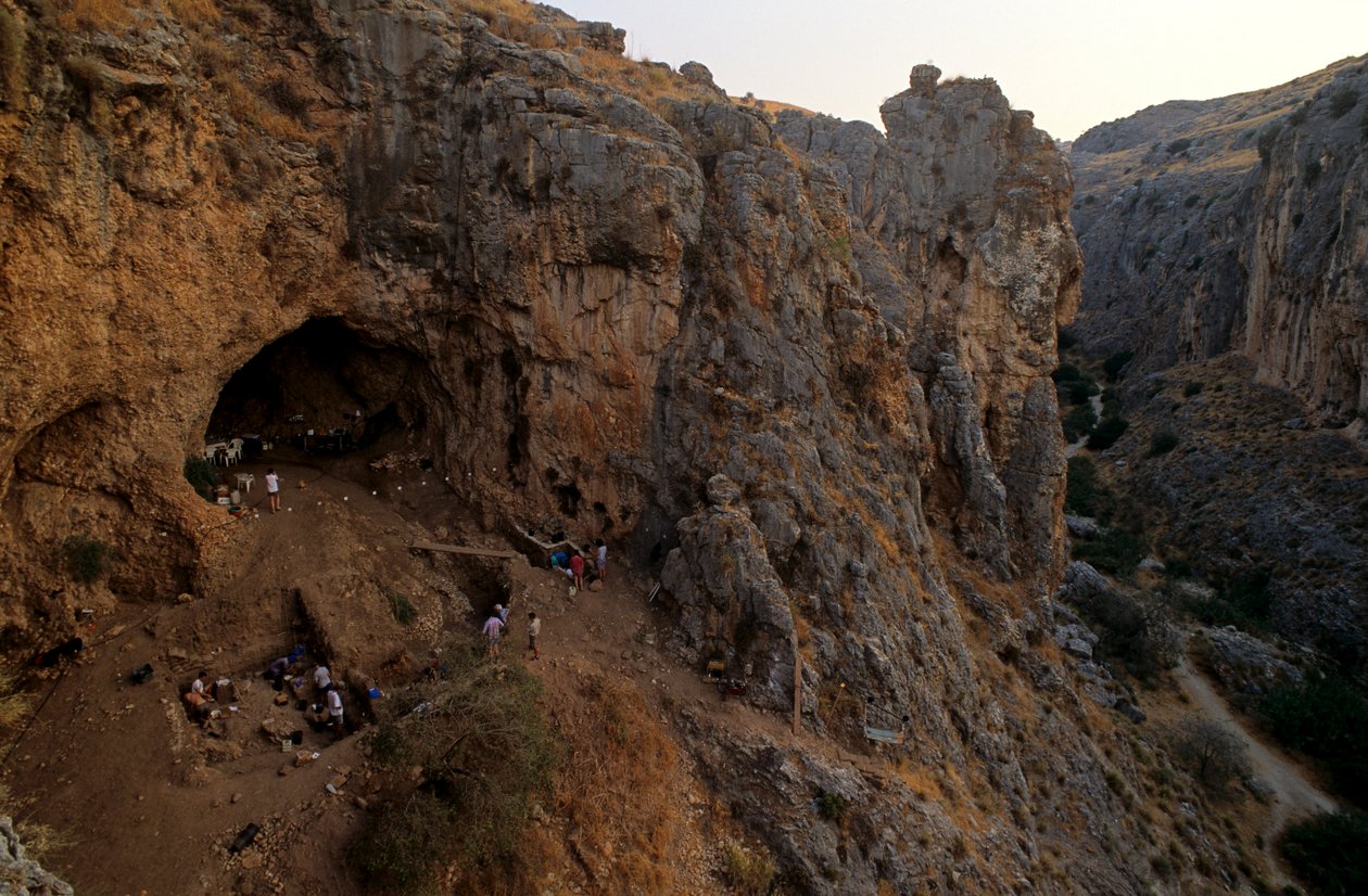 Amud-barlang, neandervölgyi ásatási helyszín, Izrael, 2008 (fotó) alkotó: Kenneth Garrett