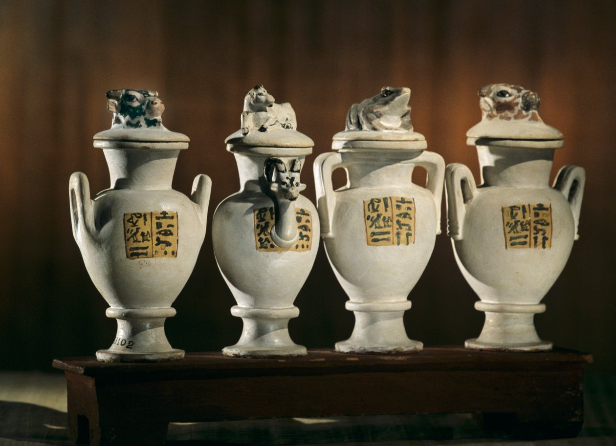 Dummy Vessels,Tjuya; KV 46; Királyok Völgye; III. Amenhotep uralkodása. Tjuya volt a..., 2009 (fénykép) alkotó: Kenneth Garrett