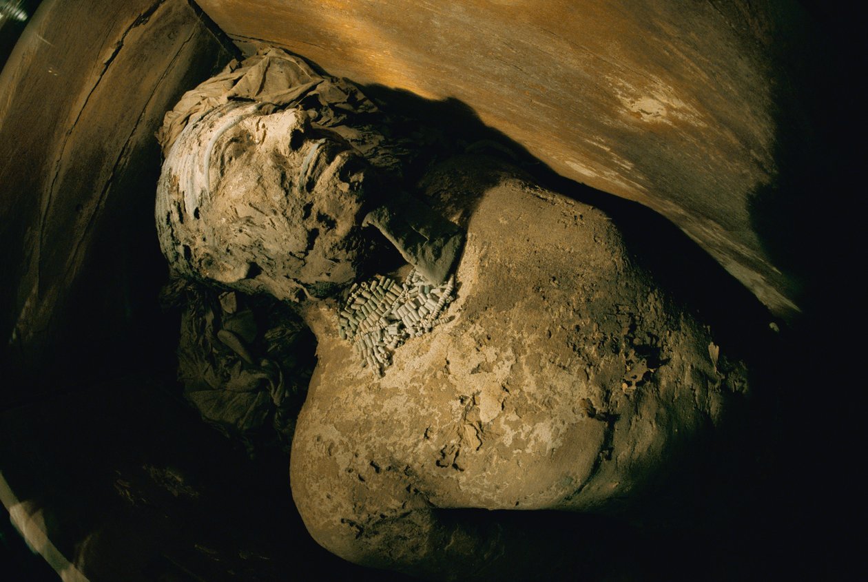 Egyiptom; Régészet; Óbirodalom; Szakkara; Múmia; Nefer; Sír, 5. dinasztia alkotó: Kenneth Garrett