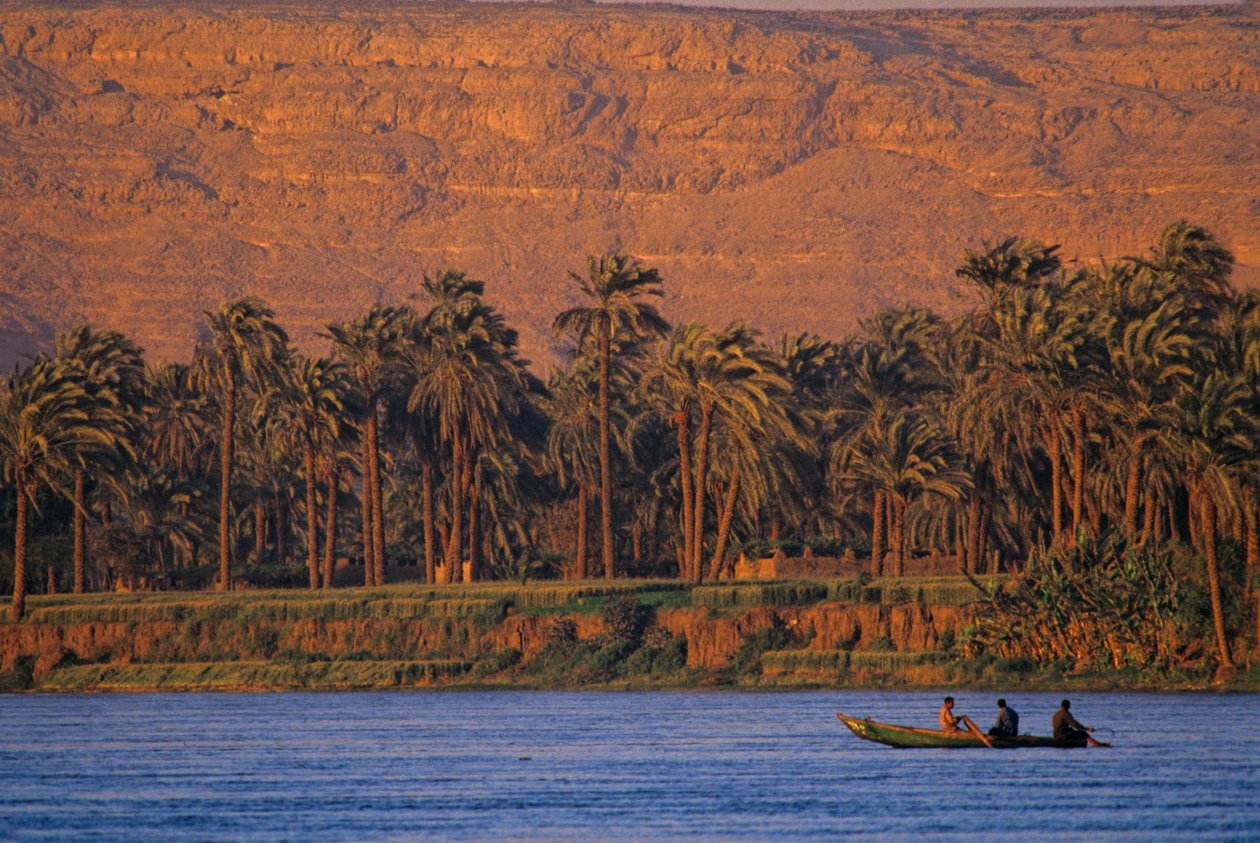 A Nílus folyó festői tája, Egyiptom, Amarna közelében, 2001 (fotó) alkotó: Kenneth Garrett