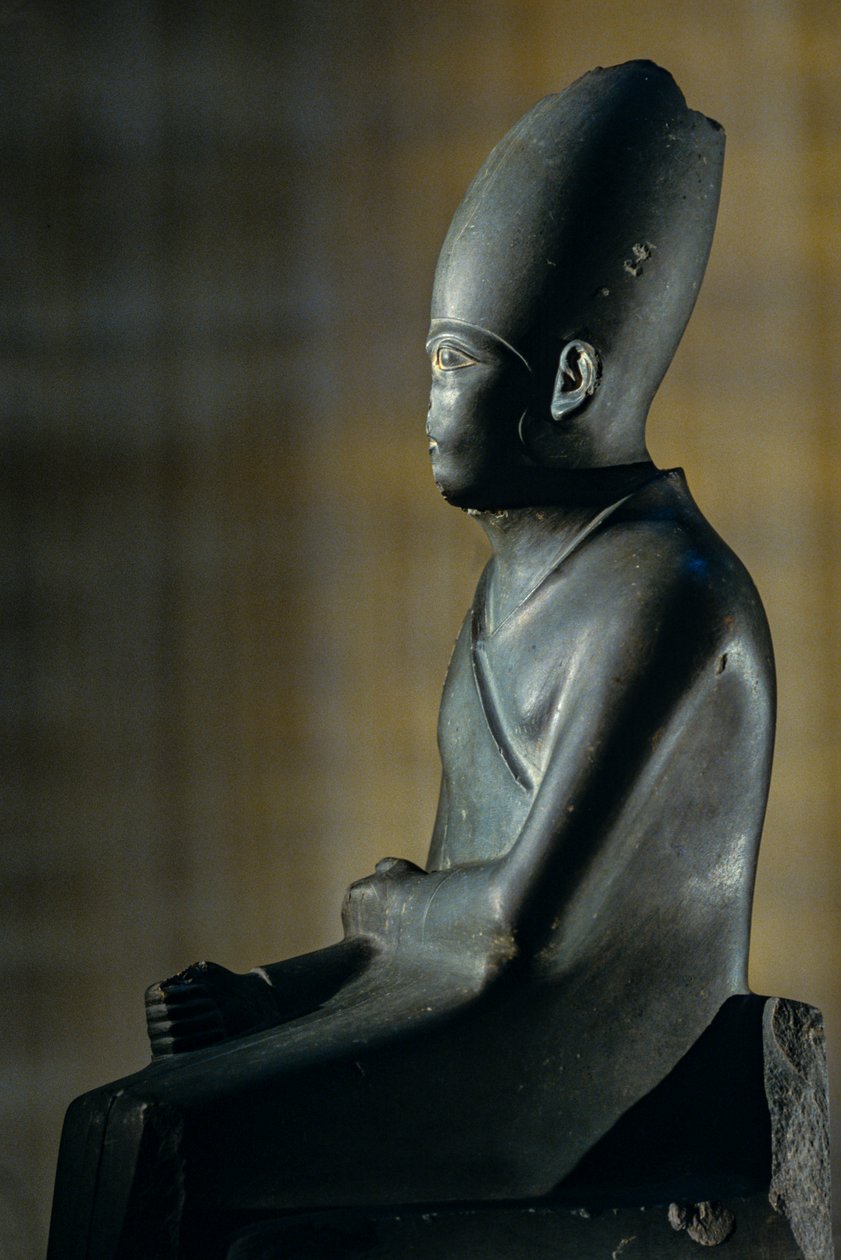 Khasekhem szobra, Hierakonpolisz, 2. dinasztia fáraó, Egyiptom, 2005 (fotó) alkotó: Kenneth Garrett