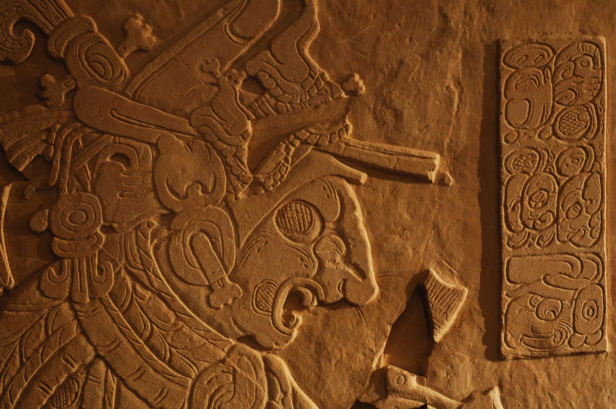Templom 21 trónpad, Akhal Mo Nab király faragása, Palenque, Mexikó, 2005 (fotó) alkotó: Kenneth Garrett