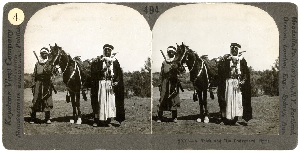 Egy sejk és testőre, Szíria, 1900-as évek. alkotó: Keystone View Company