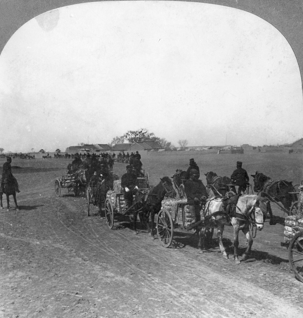 Japán katonai szállítóvonat, Mandzsúria, 1906 alkotó: Keystone View Company