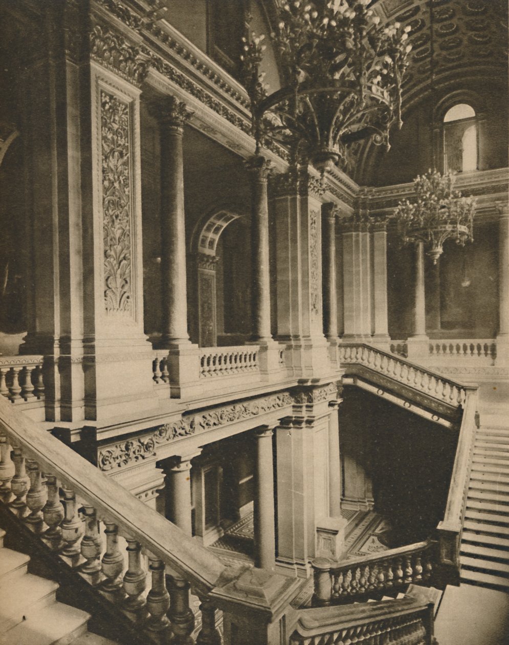 „A külügyminisztérium lépcsőházának márványkorlátai”, 1935. alkotó: King