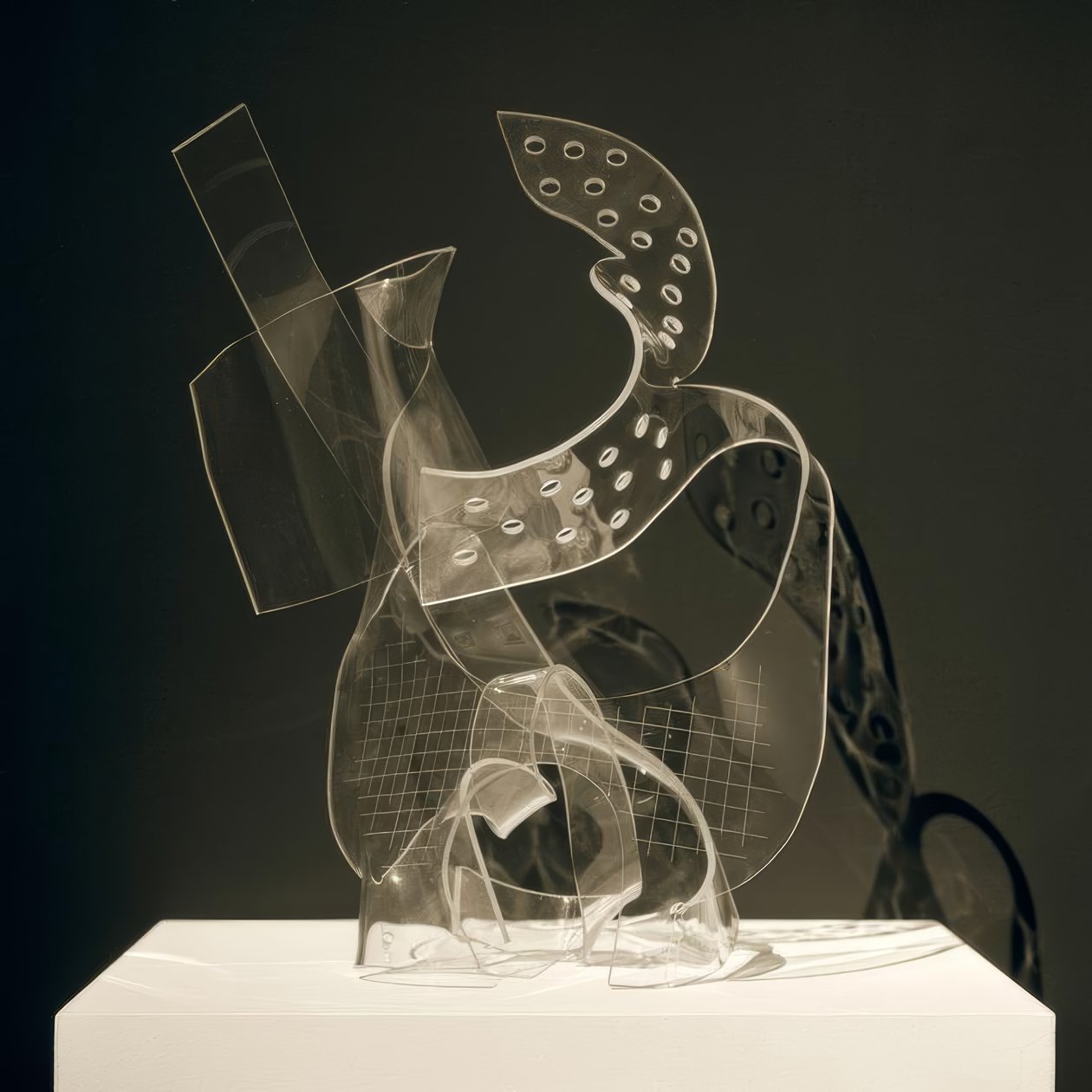 L.Moholy-Nagy, Spirale / Plexiglass Skulptur (Replika) alkotó: Laszlo Moholy Nagy
