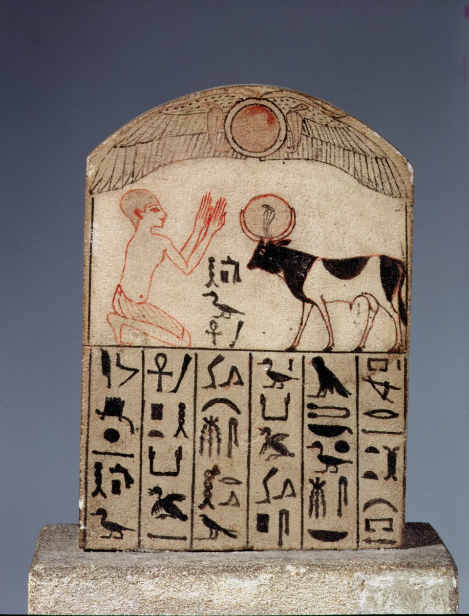 Az Apis bika sztéléje (festett mészkő) alkotó: Late Period Egyptian