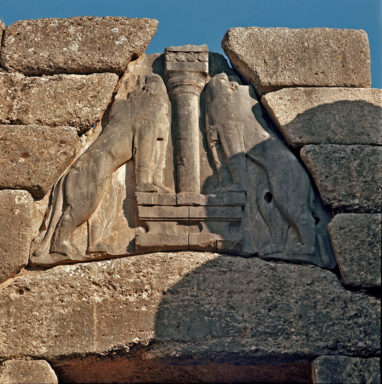 Az Oroszlánok Kapuja: Mükénész ősi városának helyszíne, a peloponnészoszi (Kr.e. 1500-1100) Görögország alkotó: Late Helladic Period Mycenaean