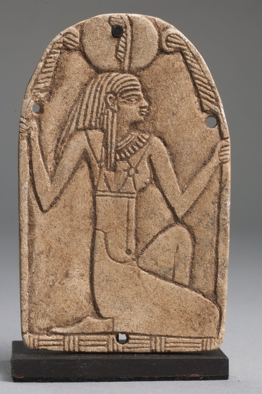Maat plakett (fajansz) (lásd még: 325655, 325656 és 325658) alkotó: Late Period Egyptian