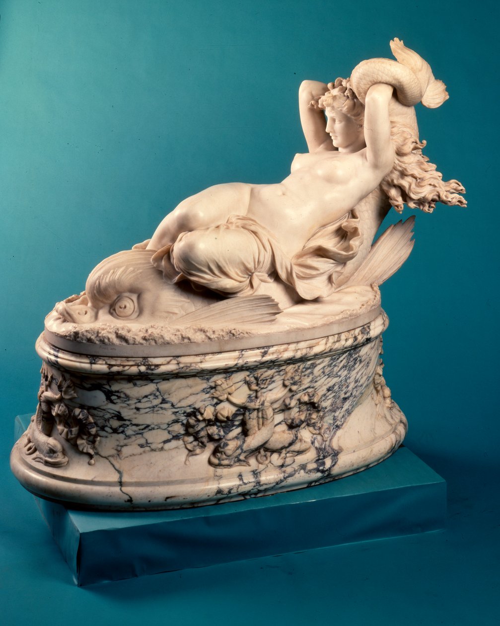 Galatea delfinen lovagol, 1880 körül alkotó: Leopoldo Ansiglione
