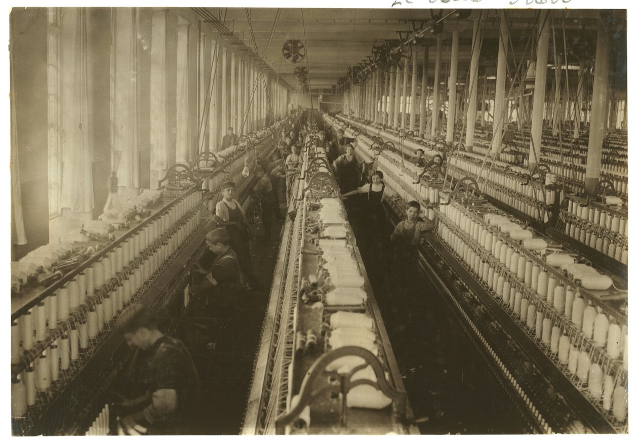 Gyerekek, akik a Cornell Mill fonószobájában dolgoznak, Fall River, Massachusetts, 1912 alkotó: Lewis Wickes Hine
