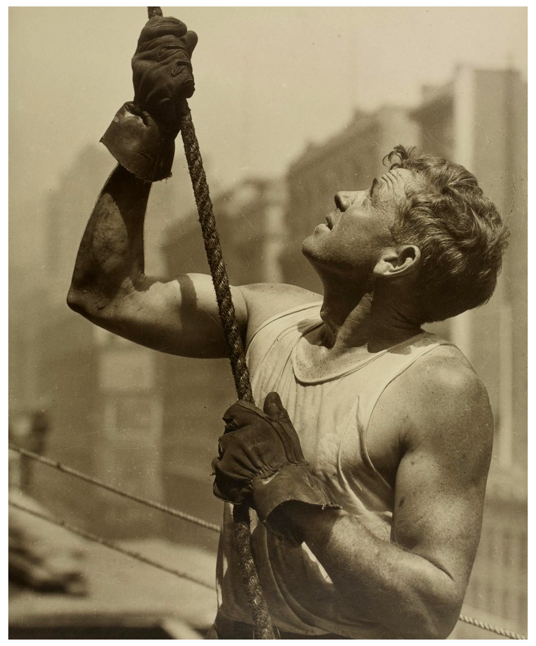 Építőmunkás-birodalom államépület, 1930 körül alkotó: Lewis Wickes Hine