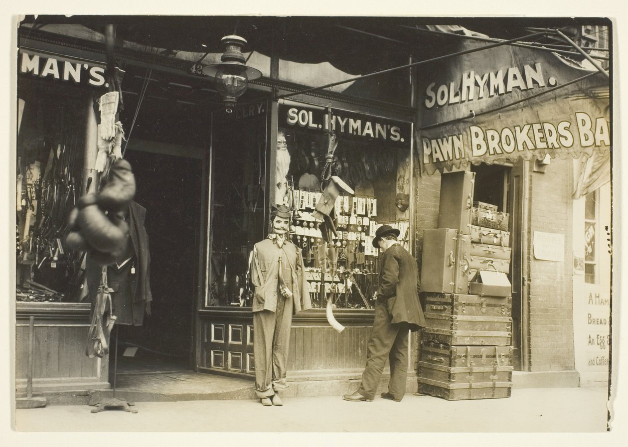 Fegyverek eladó, Nashville alkotó: Lewis Wickes Hine