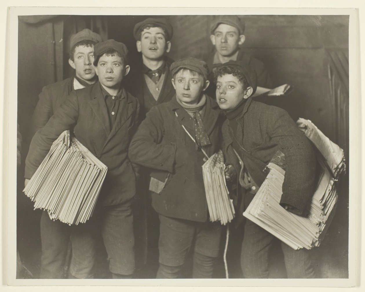 Newboys, Brooklyn híd alkotó: Lewis Wickes Hine
