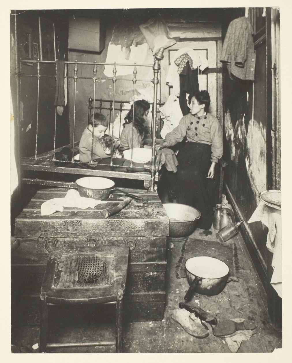 Tenement alkotó: Lewis Wickes Hine