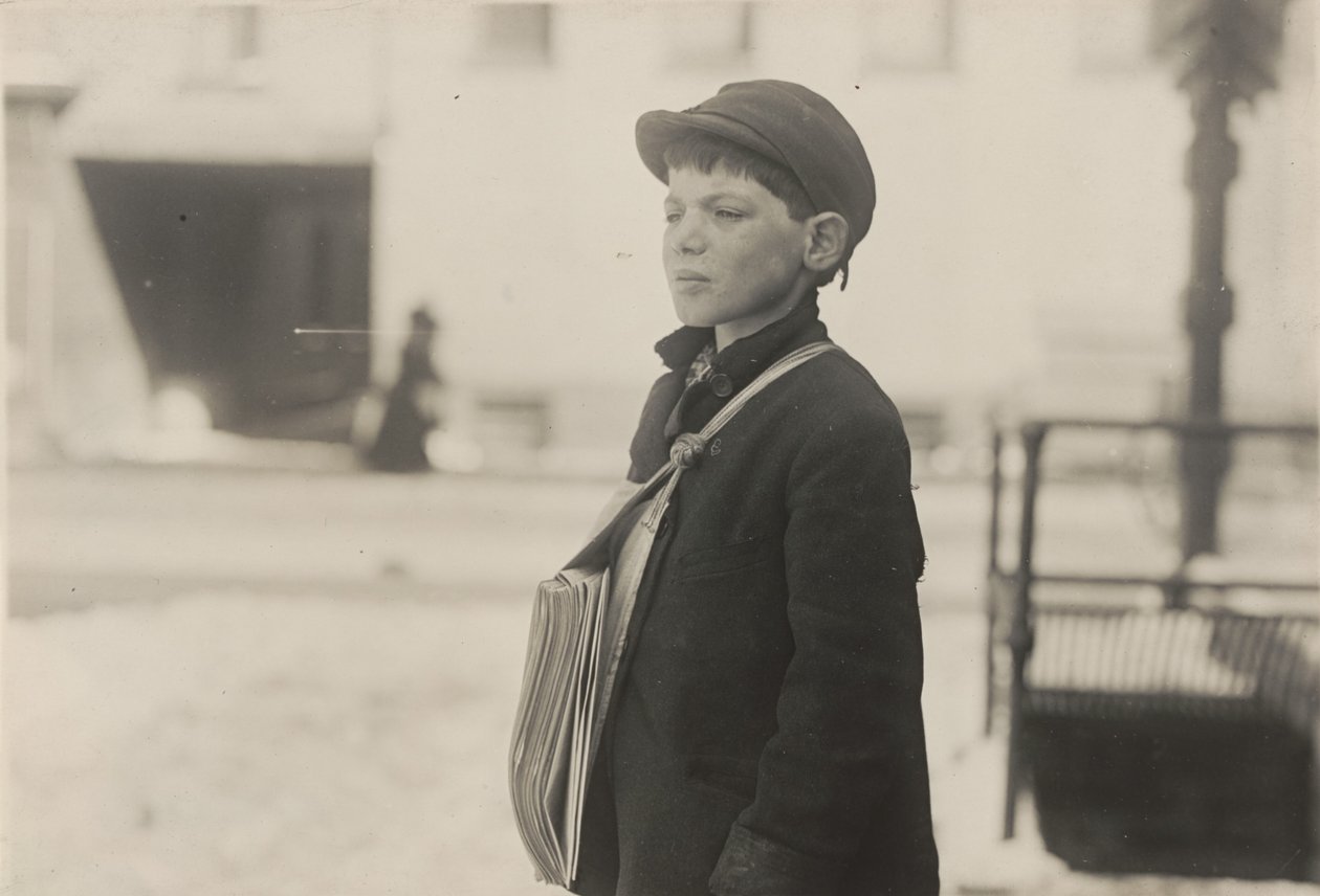 Tony Casale, „Bologna”, 11 éves, 4 éve újságokat árul, Hartford, Connecticut, 1909 márciusa alkotó: Lewis Wickes Hine